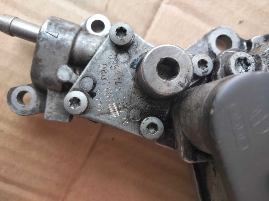 Продам вакуумний тандемнний насос до фольксвагена Туран