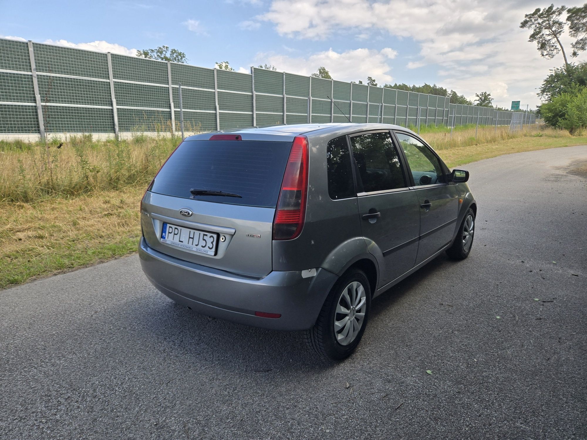 Ford Fiesta 1.4 diesel mega oszczędny, zadbany