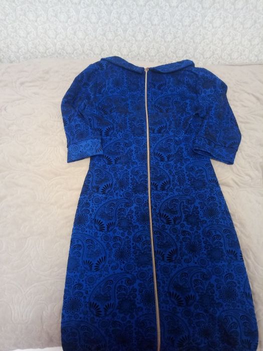 Гарна жіноча сукня