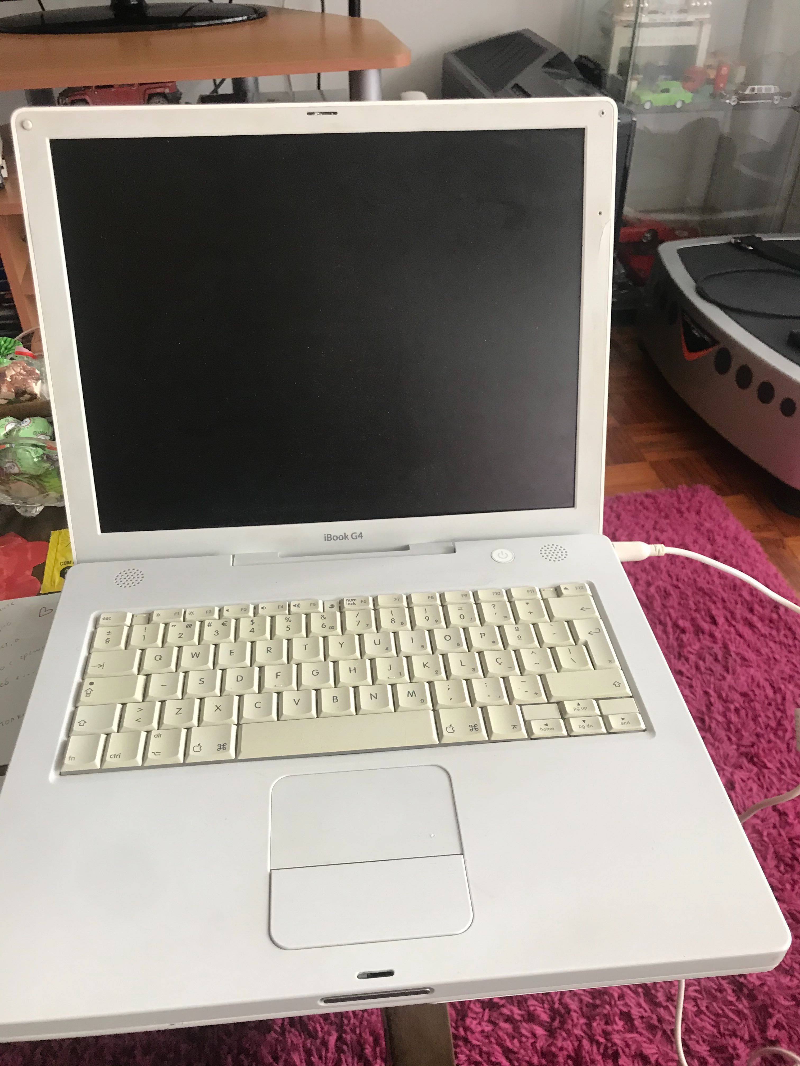 Portátil Apple Ibook G4 Com problema