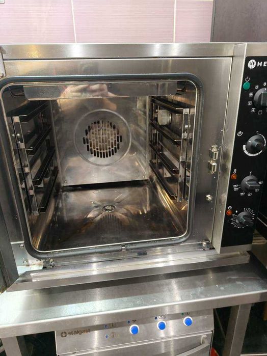 Piec konwekcyjno-parowy