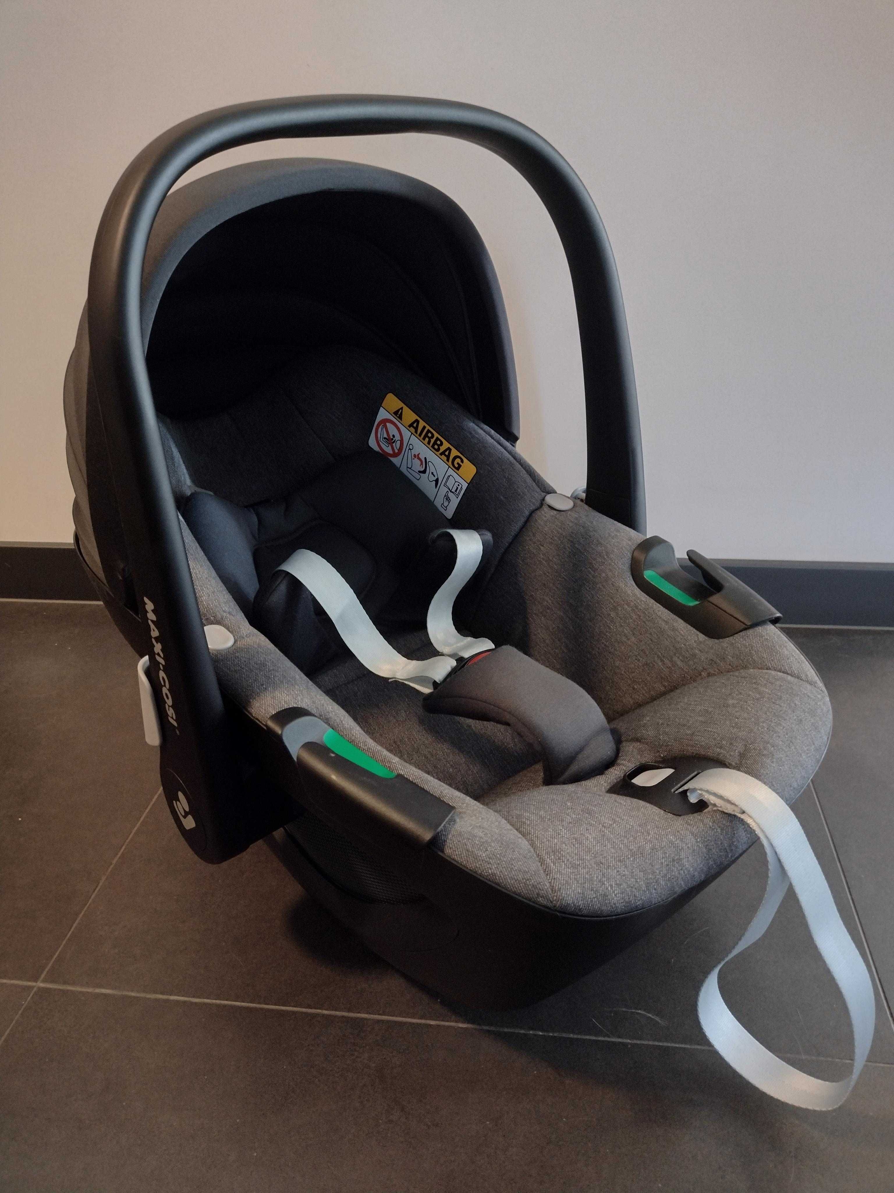 Maxi Cosi Pebble 360 - fotelik dla niemowląt / Select Grey + adaptery