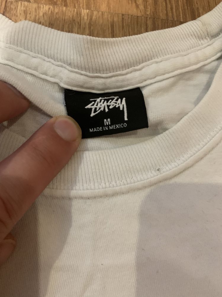 Футболка Stussy.
