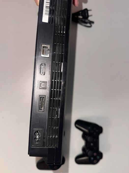 Игровая консоль Playstation 3 slim (PS3)