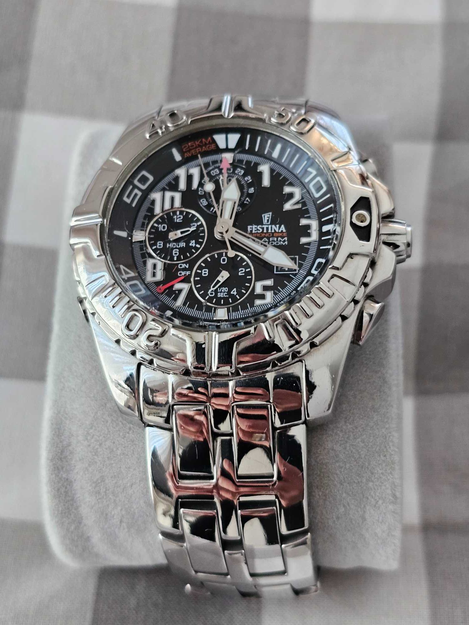 Relogio Festina  Swiss Made Cronometro VALOR NA LOJA 400 EUROS..