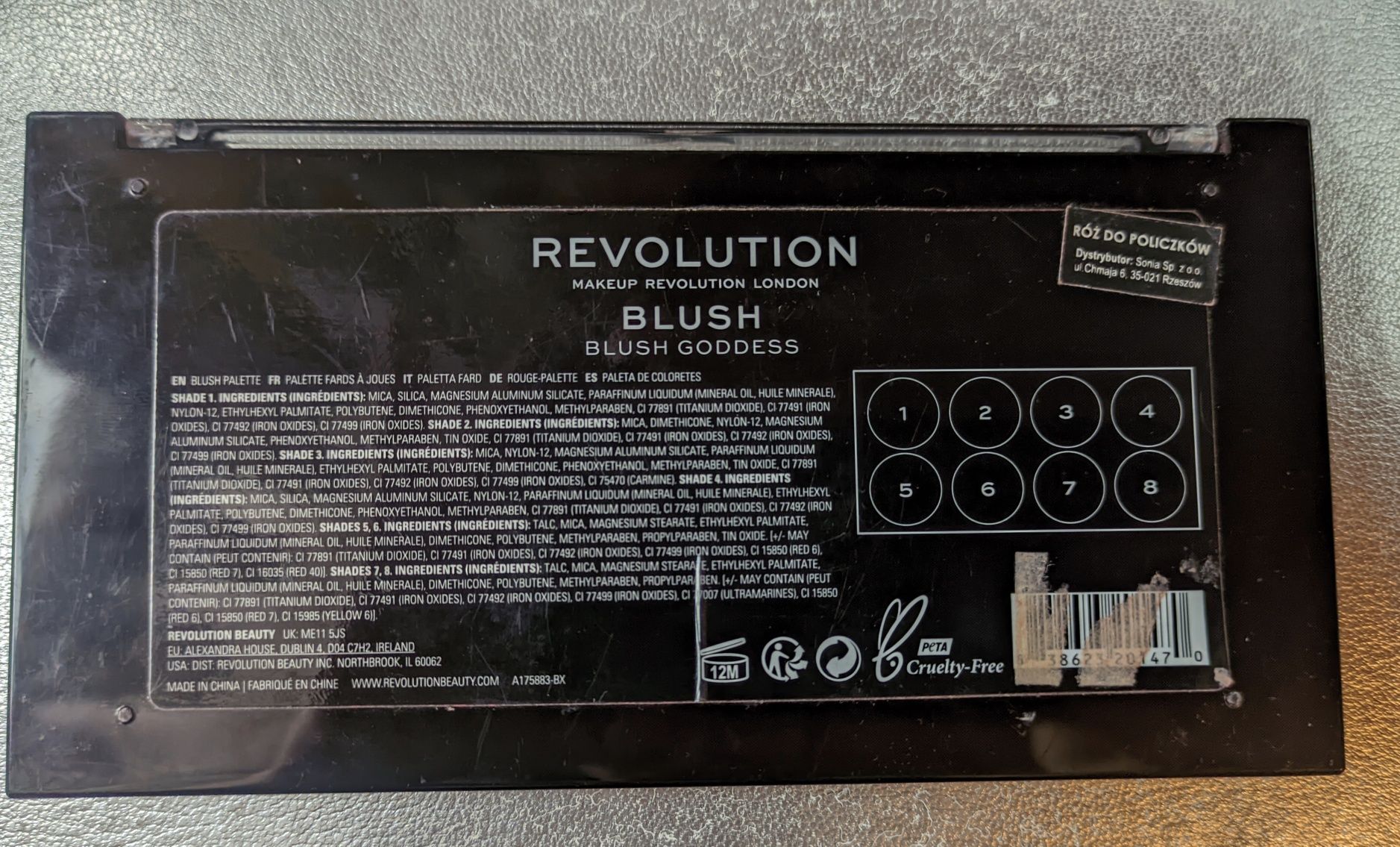 Revolution paleta rozświetlaczy i róży