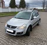 Suzuki SX4 Kamera cofania, navi, podgrzewane fotele.