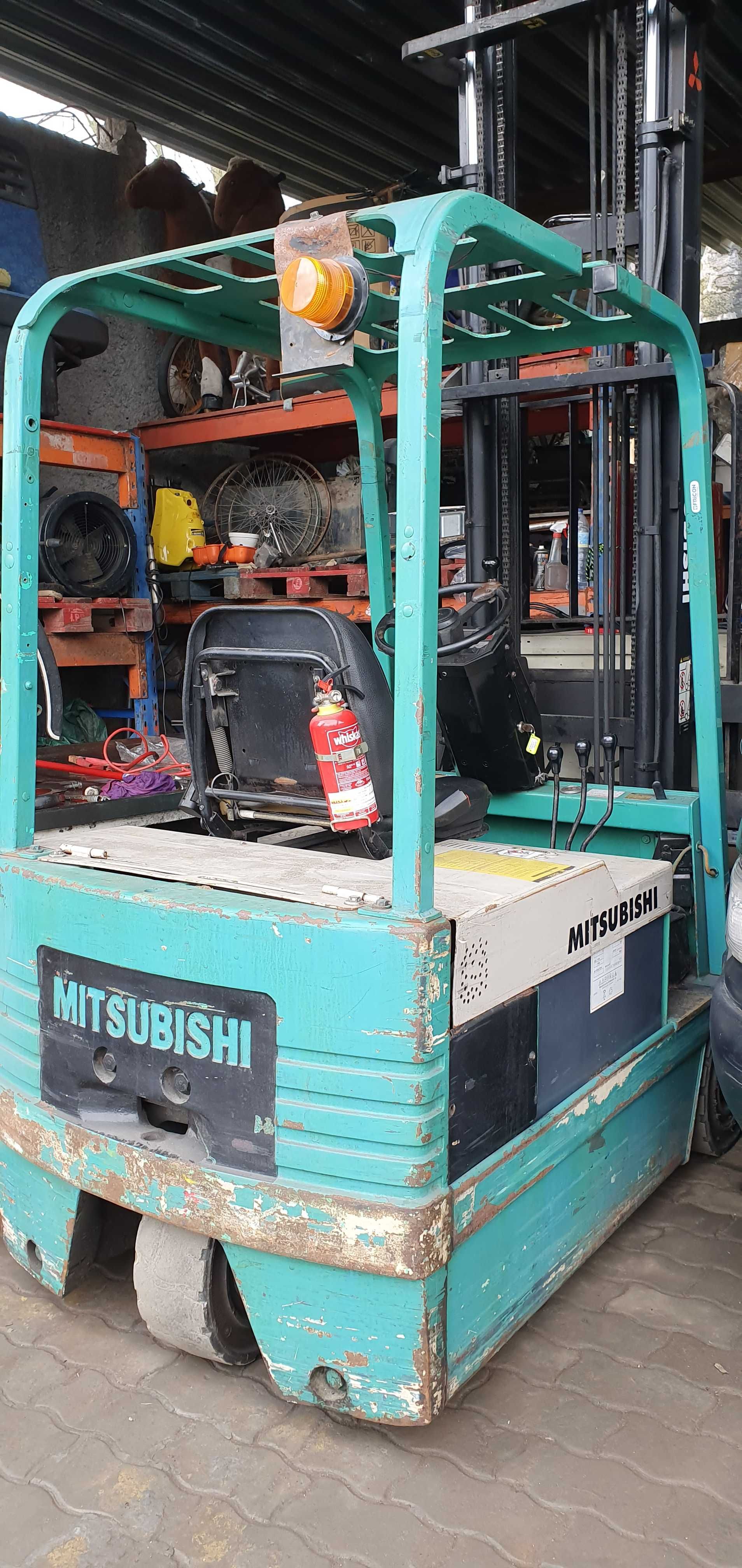 Empilhador Mitsubishi 1.6 t elétrico