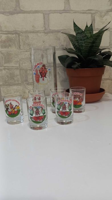Н-р 6 рюмок і пивний бокал