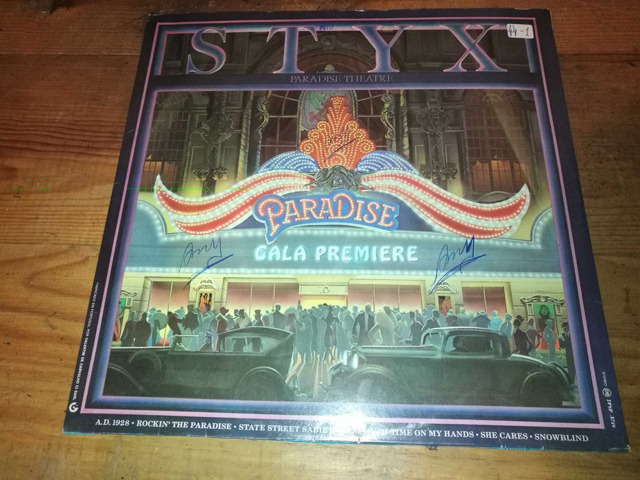 STYX - Paradise Theatre LP