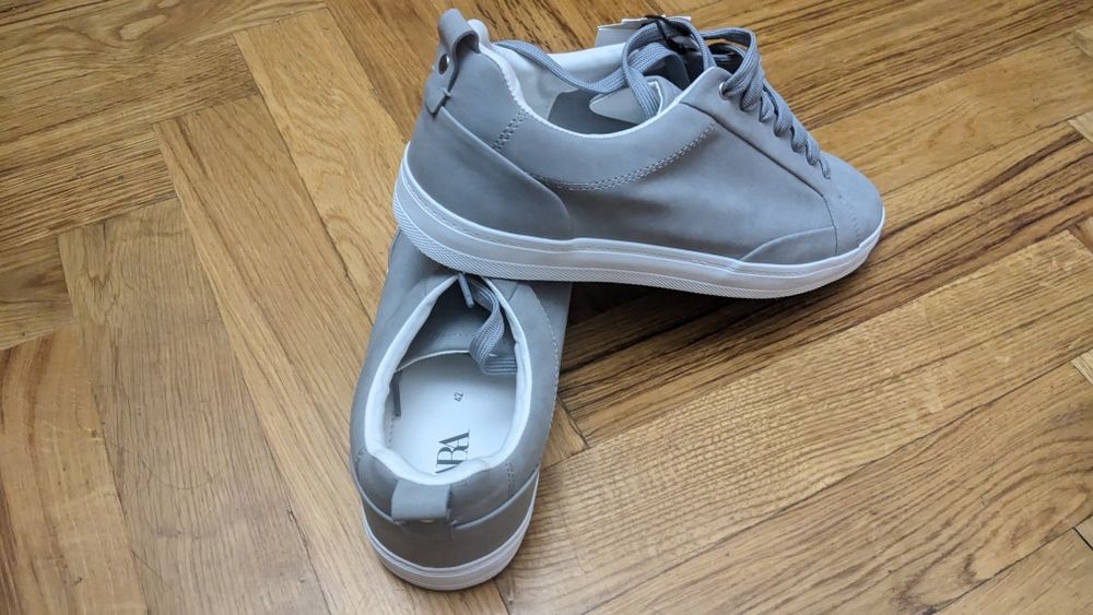 Продам мужские кеды Zara новые 42