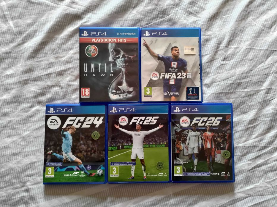 SONY PS4 - PlayStation 4 - 1TB SSD com 5 Jogos + 2 Comandos + Volante