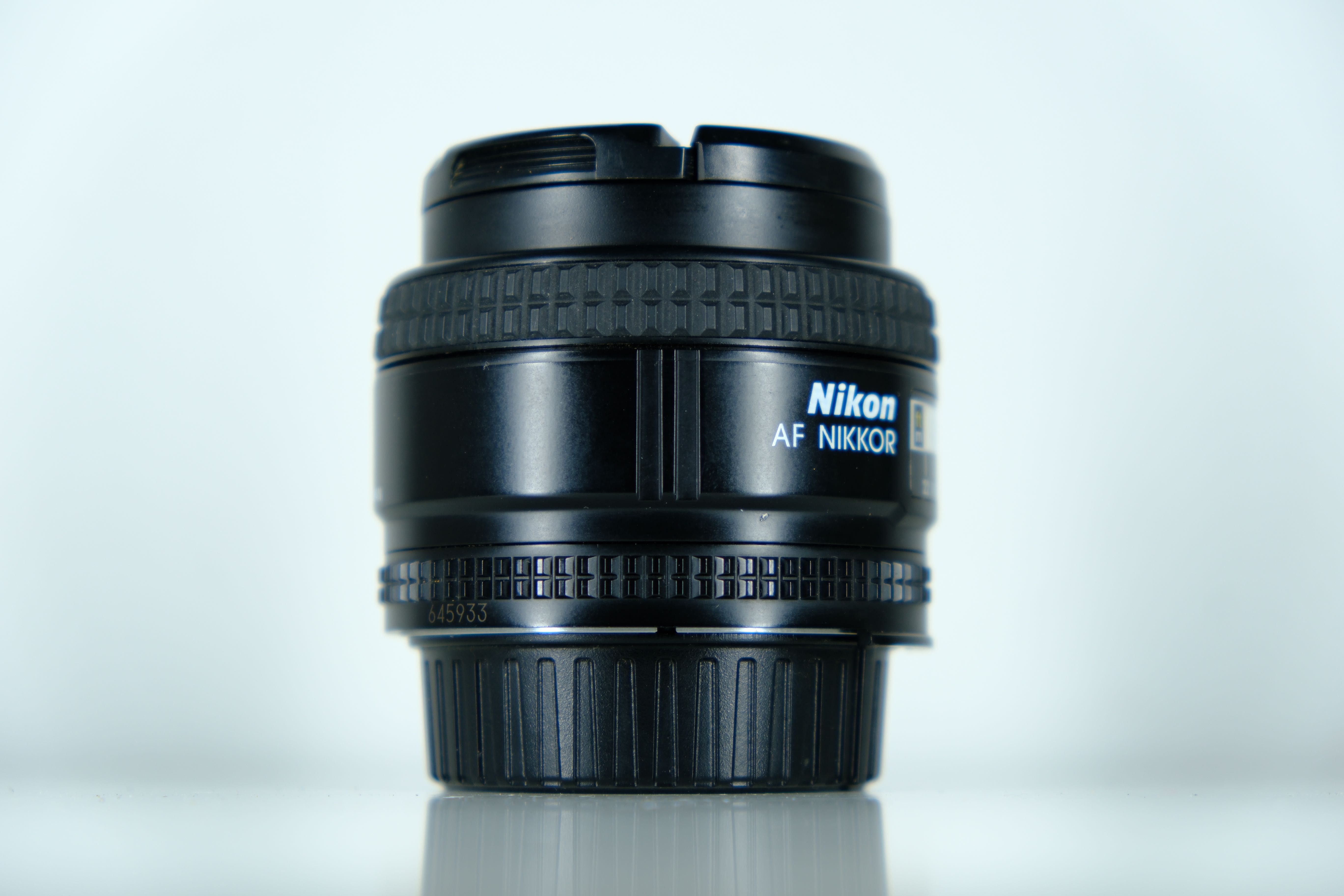 Nikon 28mm f/2.8D + гарантія / без передоплат