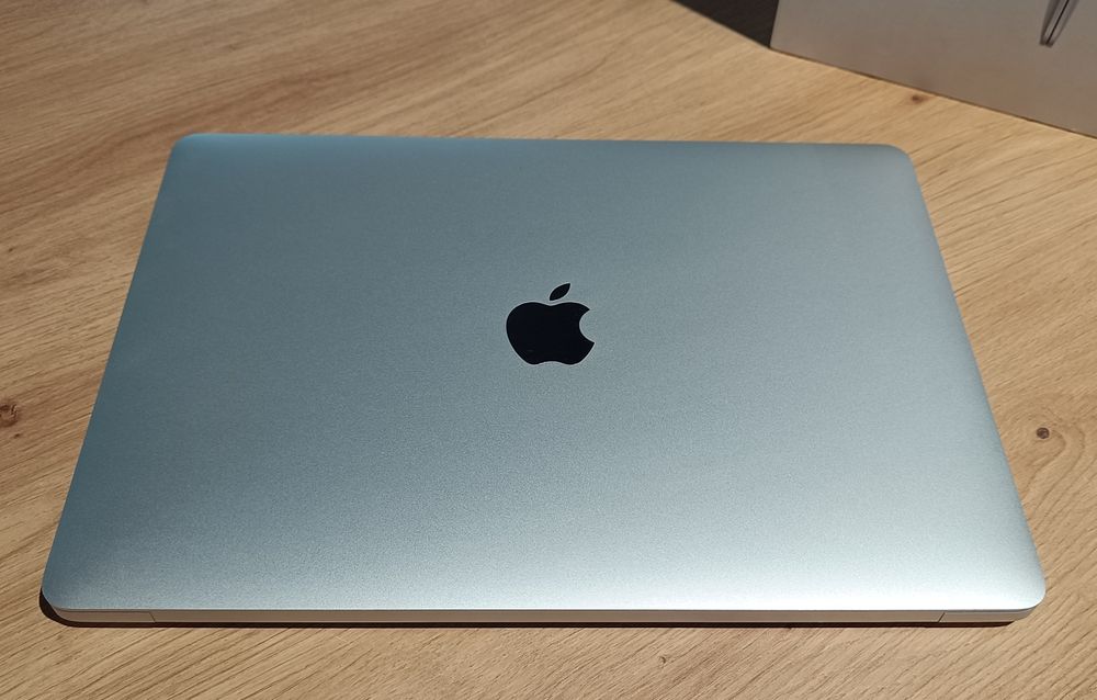 Macbokk Air 13 A2337 - SPOKO Lombard Pabianice