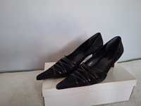 Buty damskie na obcasie Ambition roz. 40