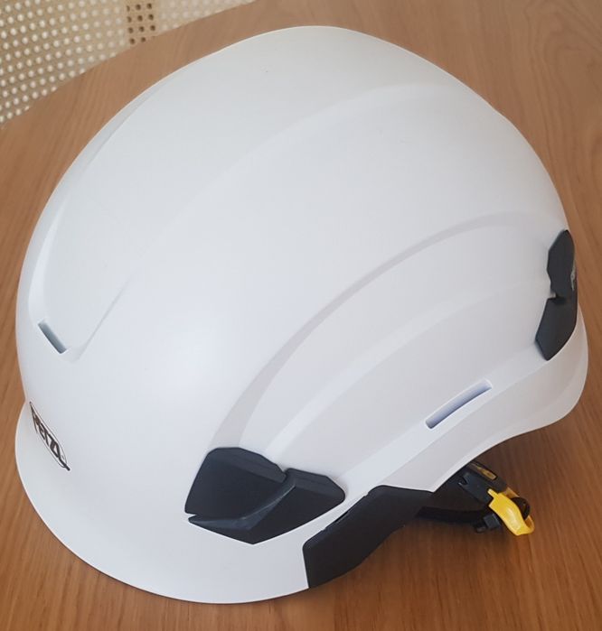 Kask Petzl vertex z atestem