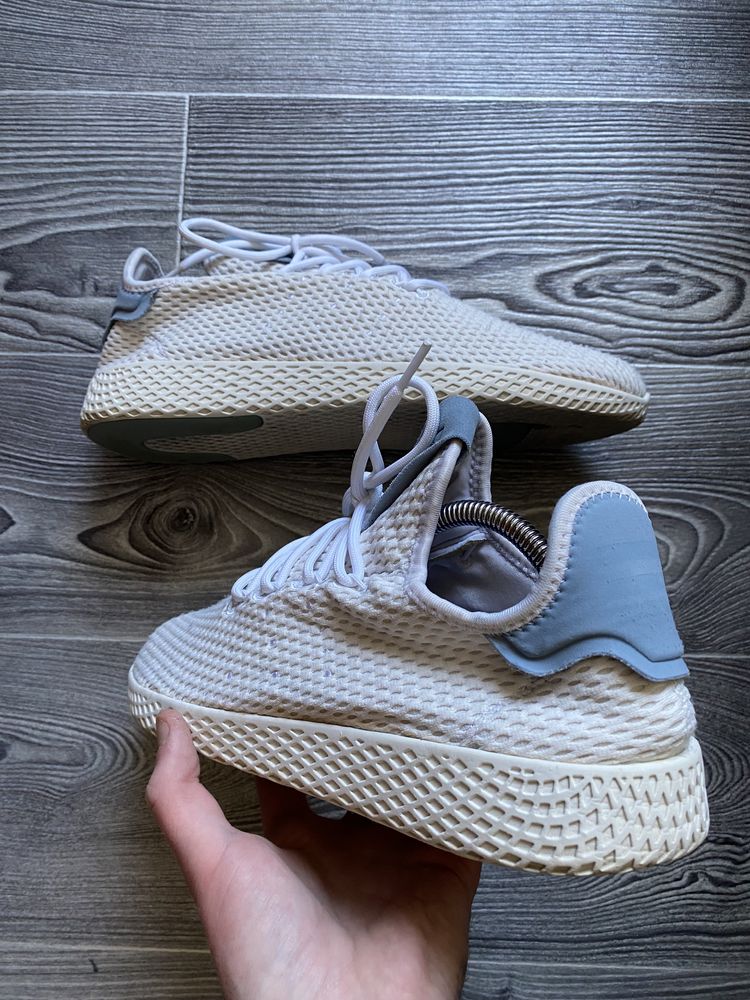 Кроссовки adidas HU Pharrell размер 43,5 стелька 27,5