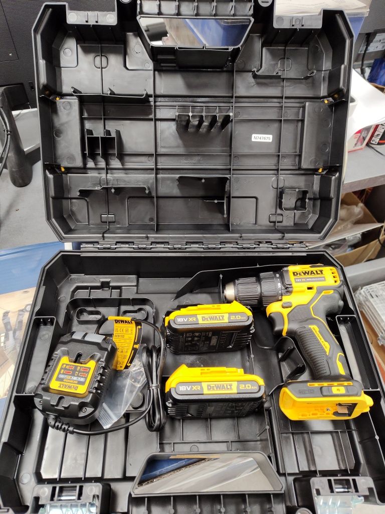 DeWalt wkrętarka 18V DCD708D2T