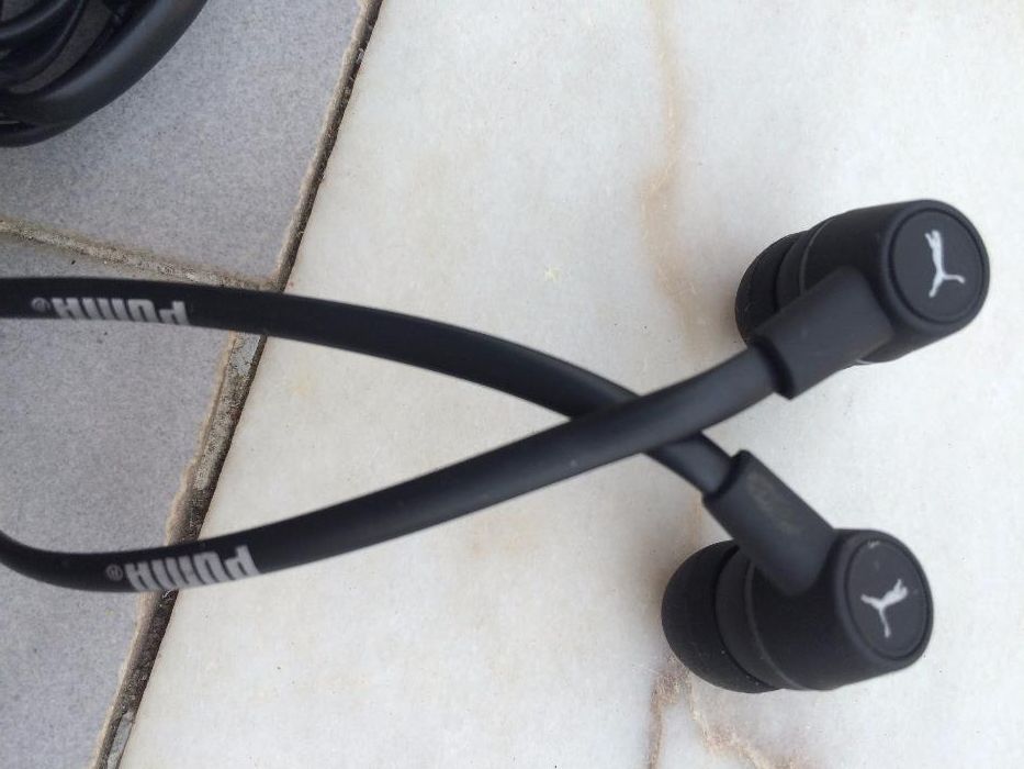 Auricular novo da Puma