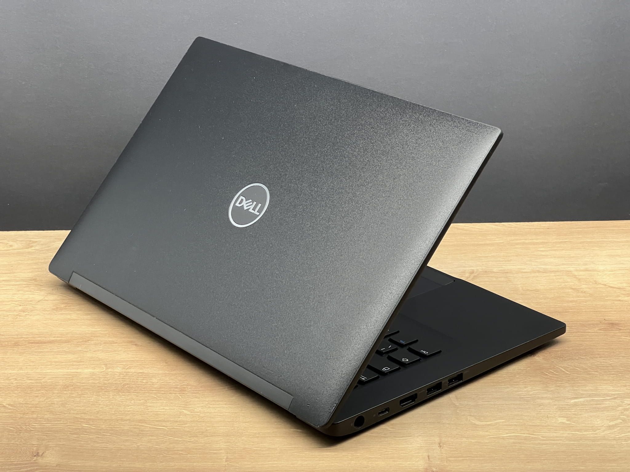 Laptop Dell Latitude 7490 | i7-8650U / FHD / 16 RAM / 512 Nvme