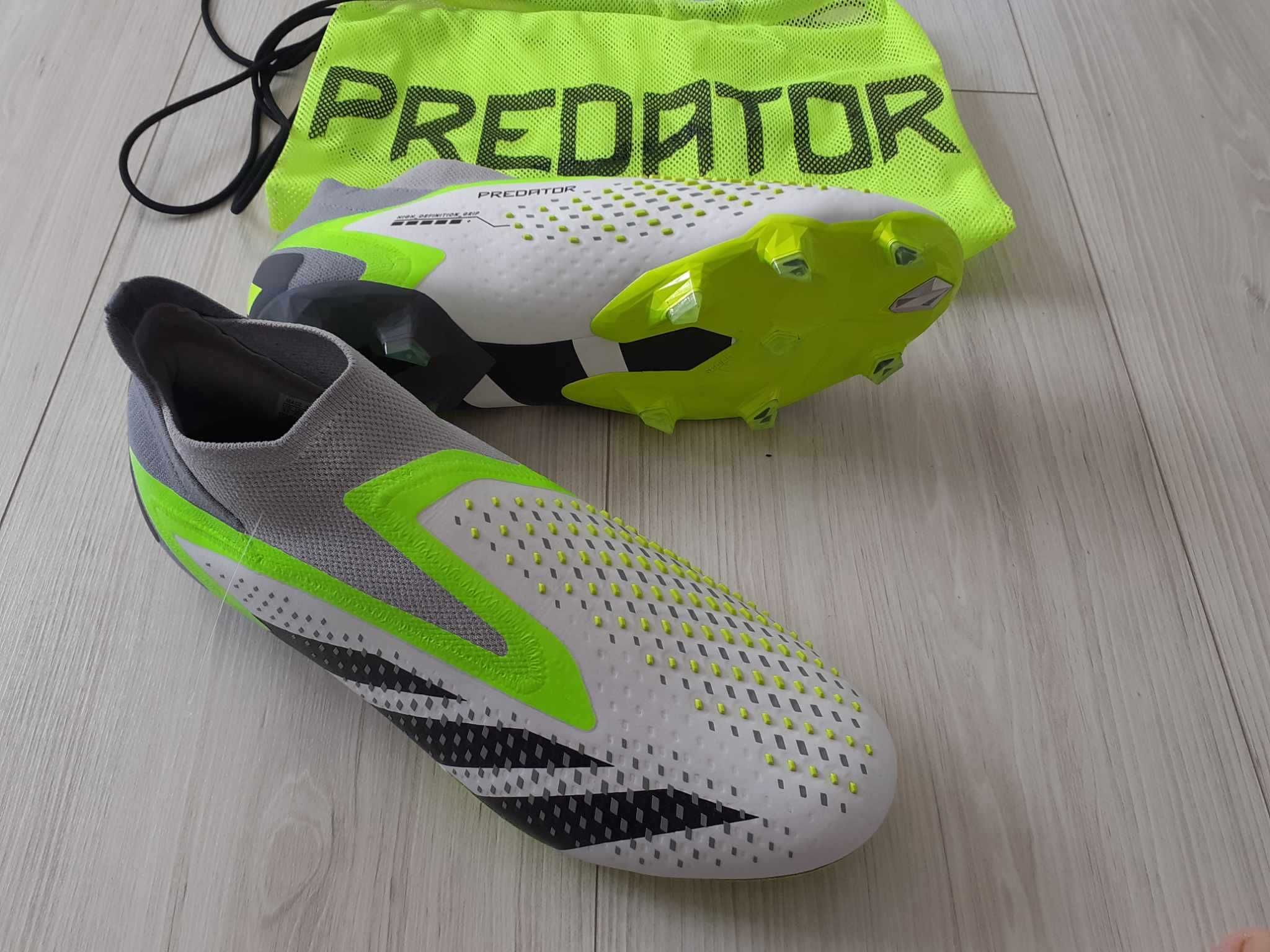 Profesjonalne korki Adidas Predator Accuracy+ FG, GZ2604 r. 45 1/3
