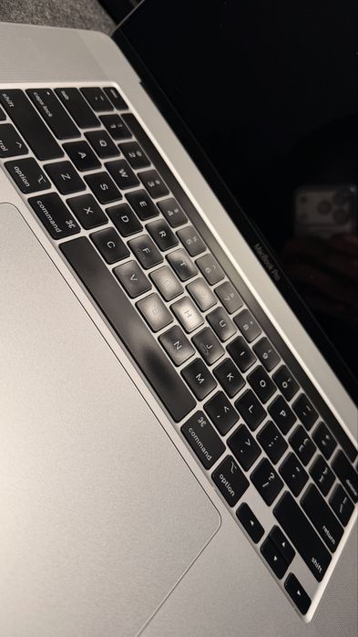 Apple MacBook 16” Pro 2019 i7 6x2.6GHz 16GB 512GB