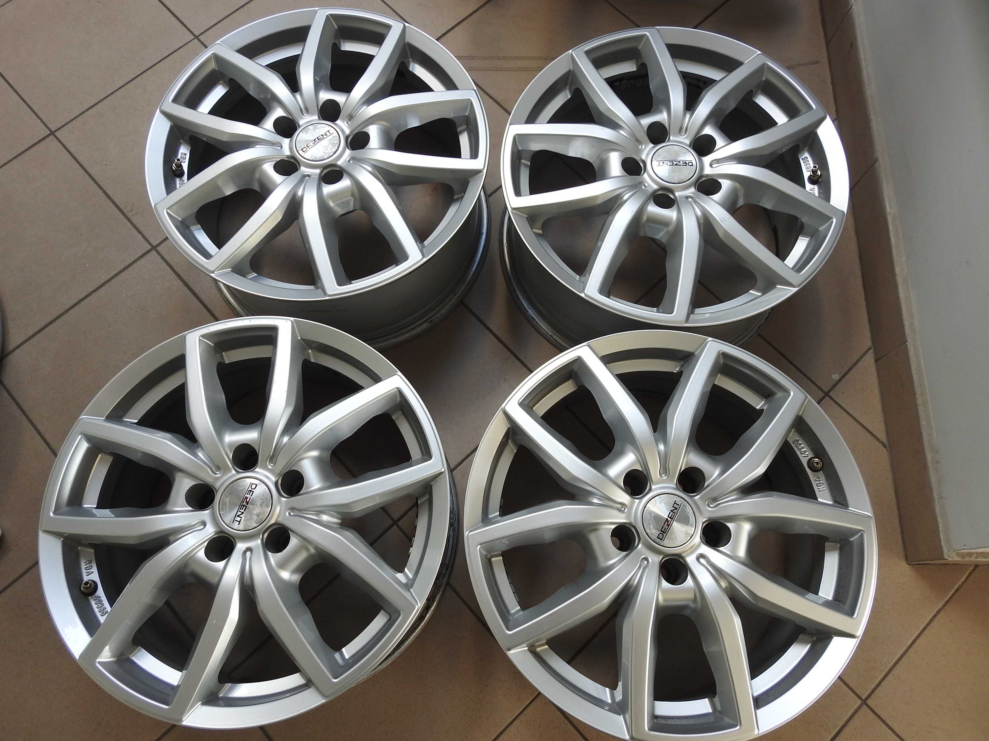 4x Alufelgi Dezent 17'' 7,5J 5x112 Et32