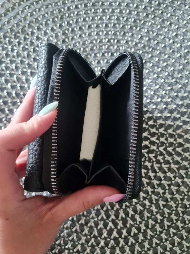 Karl Lagerfeld czarny damski nowy portfel