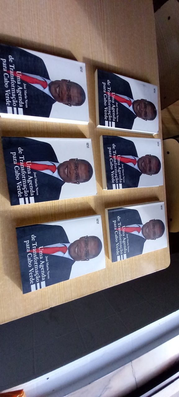 Livro sobre a transformação para Cabo Verde de José Neves