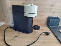 Sprzedam Ekspres kapsułkowy DeLonghi Nespresso Vertuo Next ENV120.GY