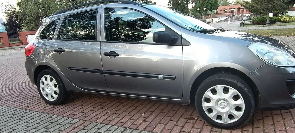 Renault Clio Pierwszy właściciel , salon PL , tylko ASO , 128000 km przebieg