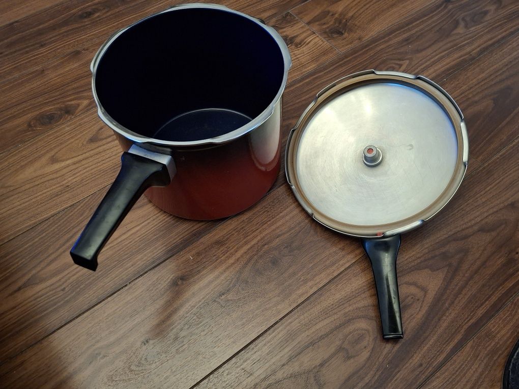Szybkowar Sicomatic na indukcję  6l
