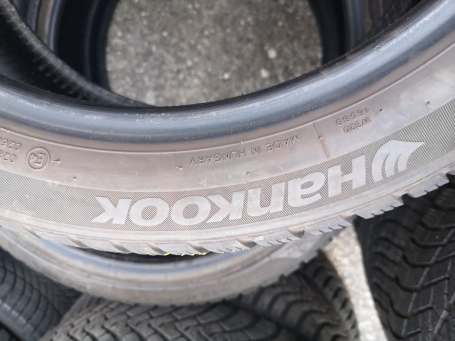 Dwie opony Hankook Winter I'Cept Evo2 225/45/18 91H