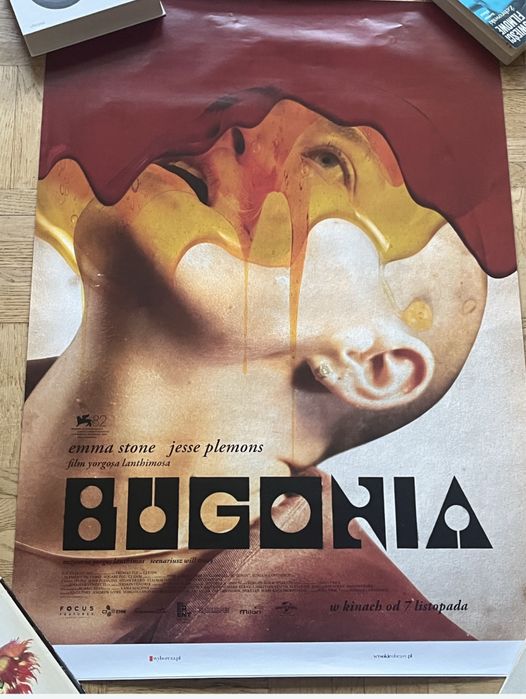 Plakat do filmu Bugonia reż. Yórgos Lánthimos