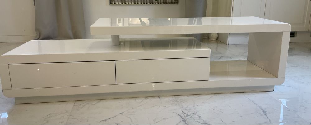 Szafka po RTV Kare Design