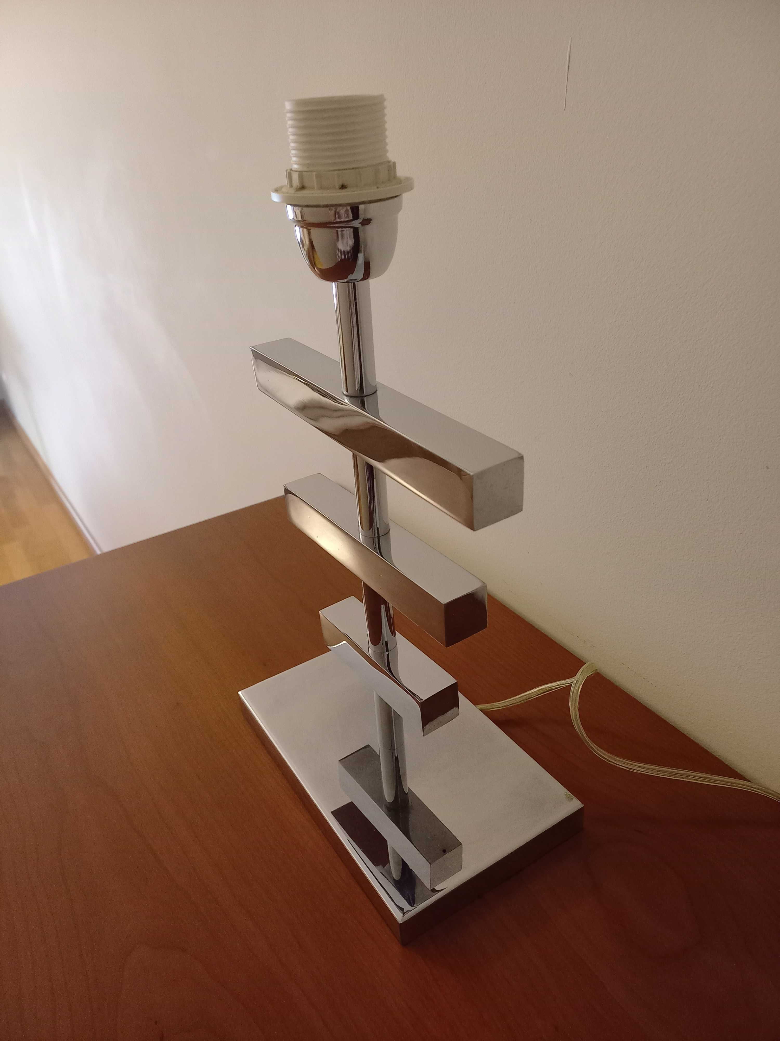 Candeeiro de mesa