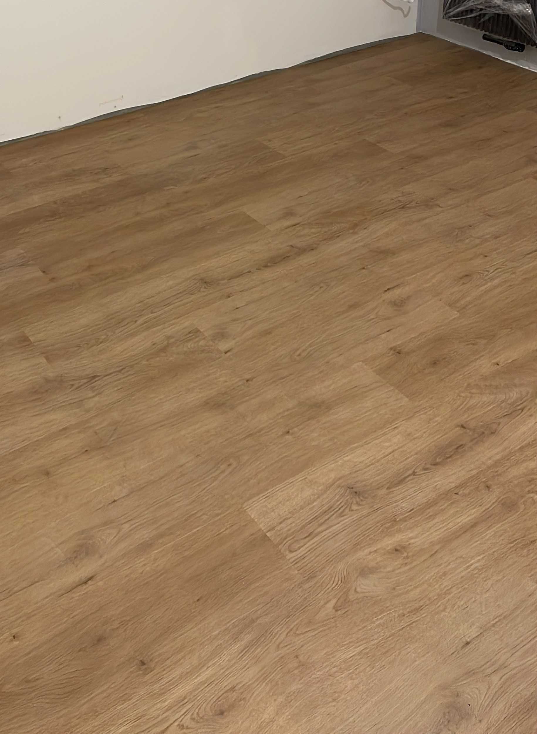 panele winyl LVT MultiContract Venossa dekor MV011, pełna paczka 4 m2