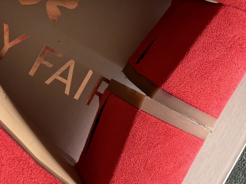 Czerwone buty na klocku