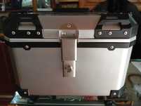 Top case 45lt. forrado e encosto