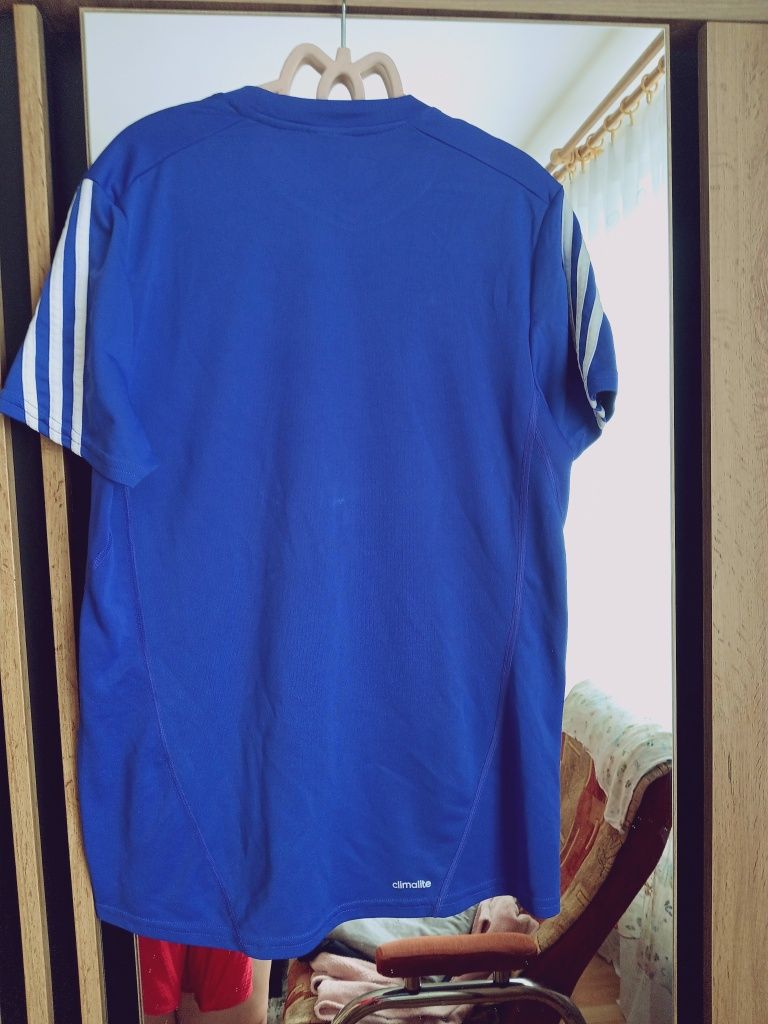Sportowy t-shirt bluzka adidas dla chłopca S krótki rękaw wygodna