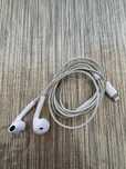 Fones de ouvido Apple com fio Lightning