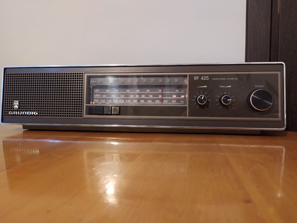 Stare kolekcjonerskie radio Grundig RF 425