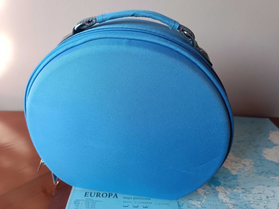 Kuferek na kosmetyki