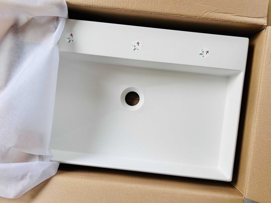 Umywalka nablatowa biała Deante Correo z korkiem