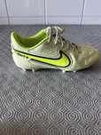 Chuteiras criança Nike Tiempo n 33