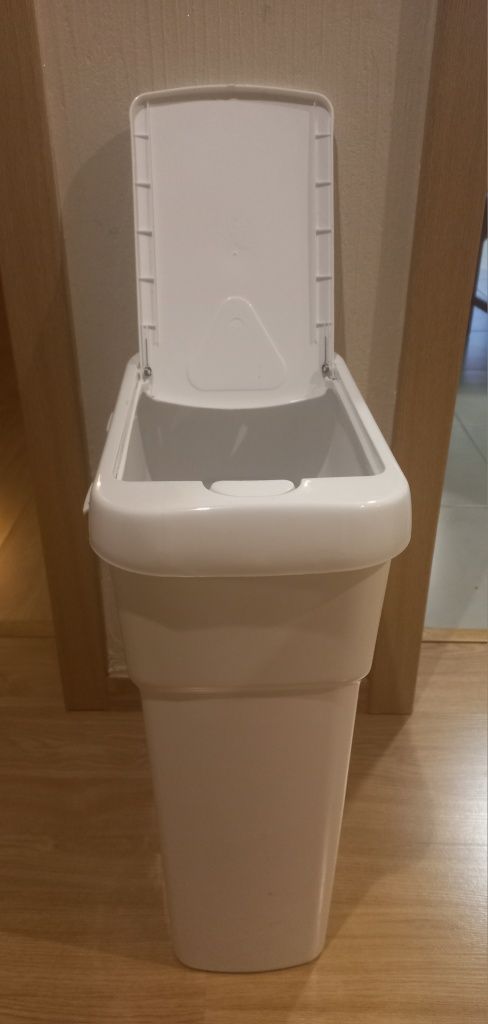Caixote branco em plástico 25 litros