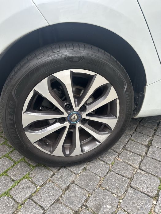 Renault Zoe r135 com 300km autonomia