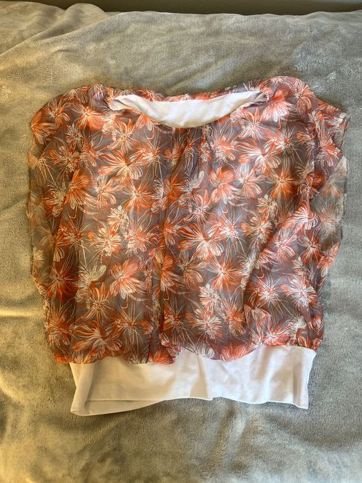 Bluzka typu bombka z krótkim rękawem