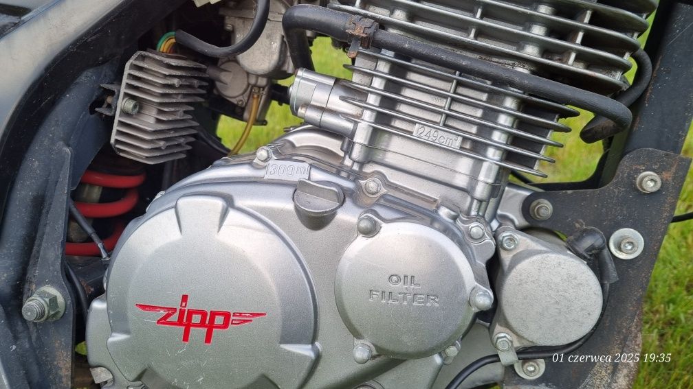 Motocykl Zipp Nitro 250