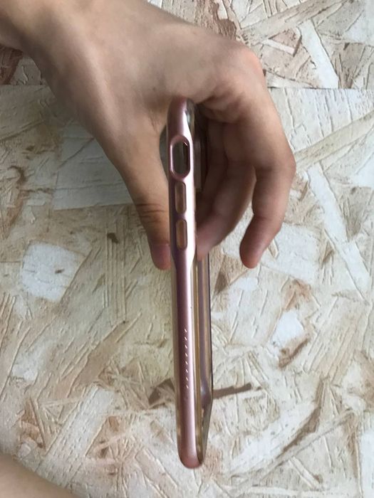 Чохли на iPhone 7